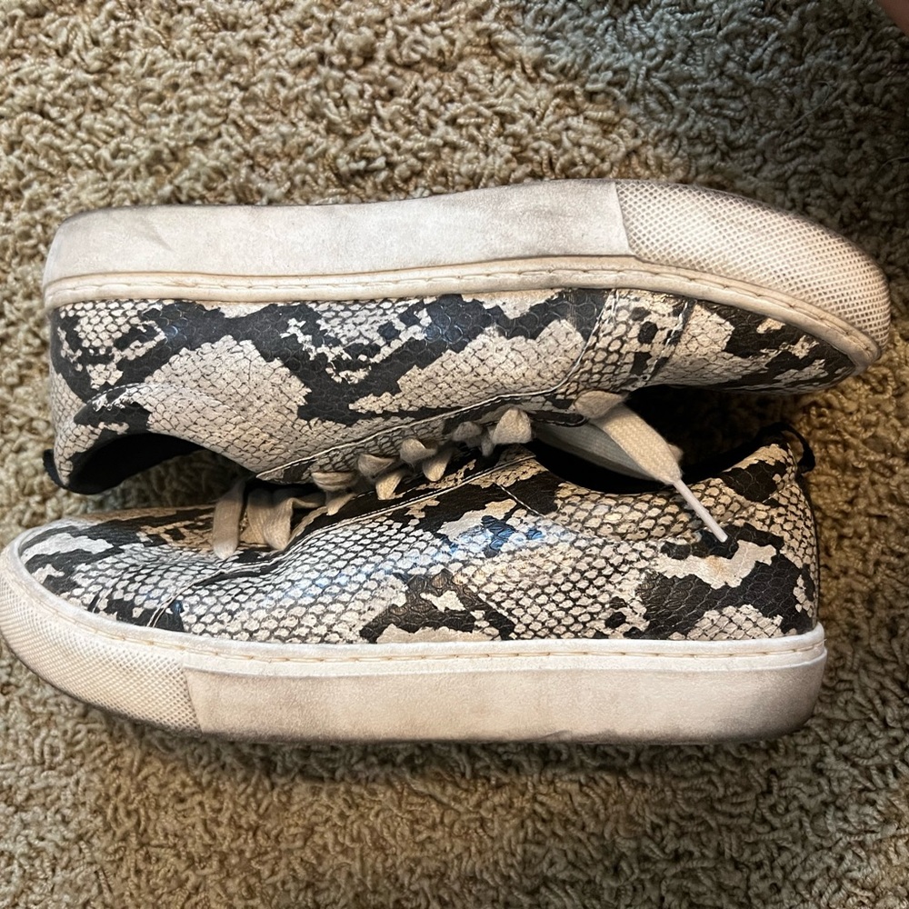 DR SCHOLLS NO BAD VIBES SNAKESKIN PRINT SNEAKERS LACE UP TENNIS SHOES